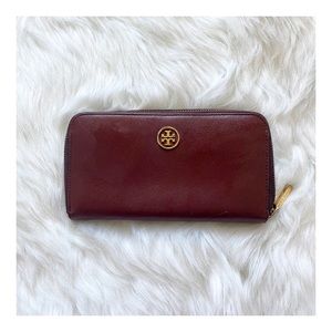 Tory Burch Robinson ZIP Leather Continental Wallet